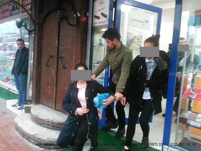 Ev faresi 3 hırsız kadın suçüstü yakalandı